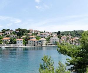 Apartments Marinko Splitska Croatia