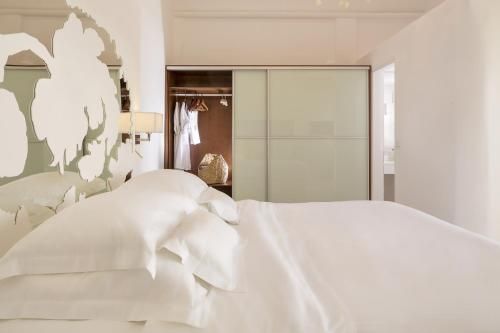 image of hotel Canaves Oia Suites & Spa