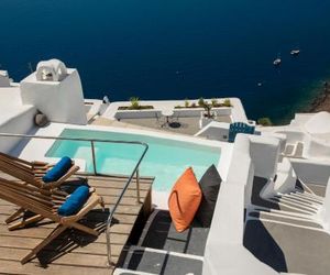 Gabbiano Traditional Cave Houses Oia Greece