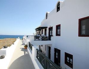 Vrachia Studios & Apartments Oia Greece