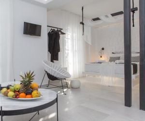 Studios Panos Naxos Town Greece