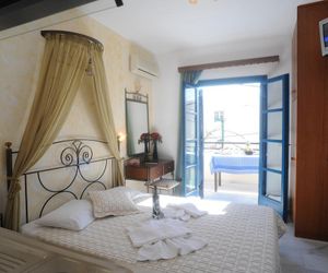 TERRA FOS NAXOS STUDIOS Naxos Town Greece