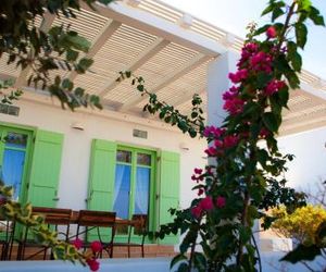 Naoussa Bay Villas Naoussa Greece