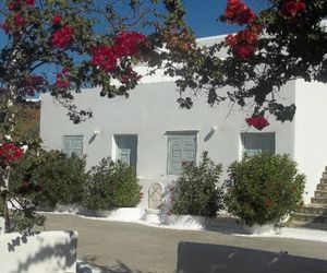 Karavas Apartments Mykonos Town Greece