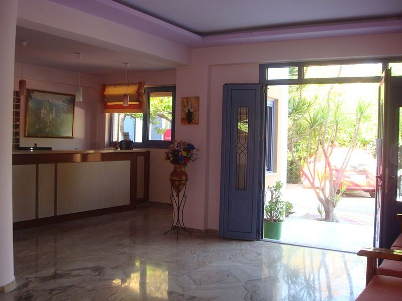 Hotel Photo 12
