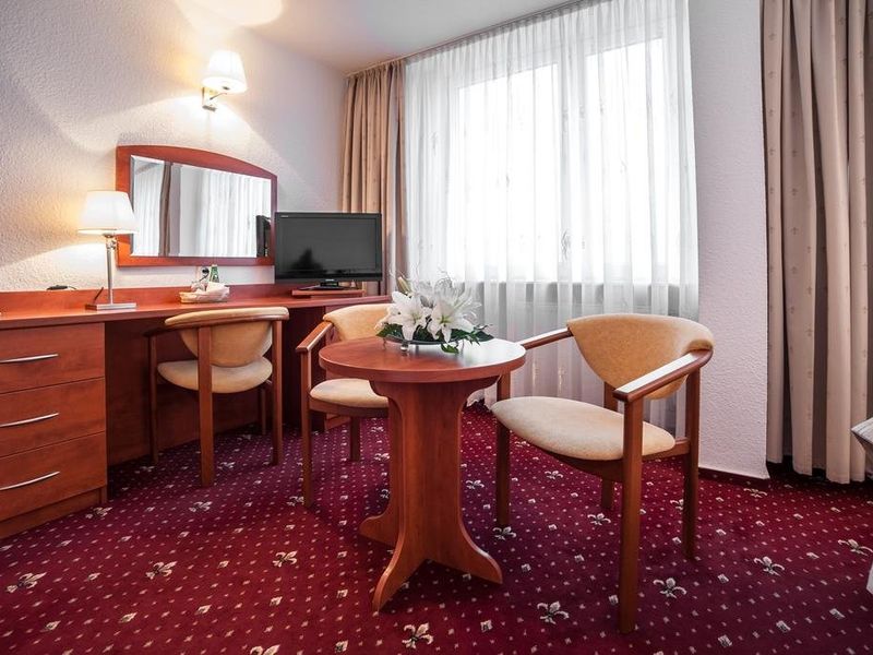 Hotel Photo 6