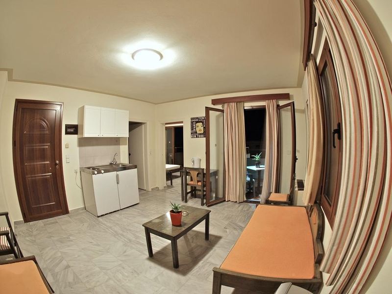 Hotel Photo 8