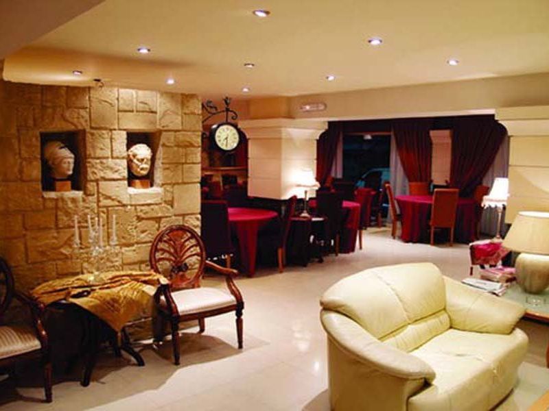 Hotel Photo 9