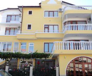 Family hotel Green Home Kiten Bulgaria