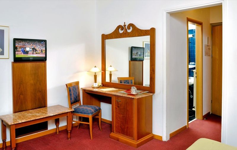 Hotel Photo 6
