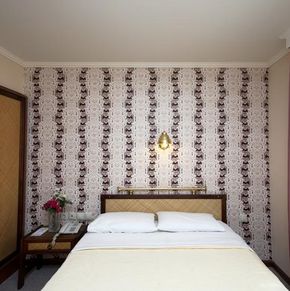 NearBy Hotel