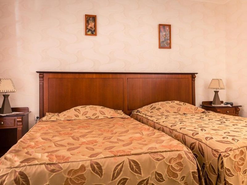 Hotel Photo 1