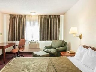 Фото отеля Rodeway Inn & Suites Hwy 217 & 26 W