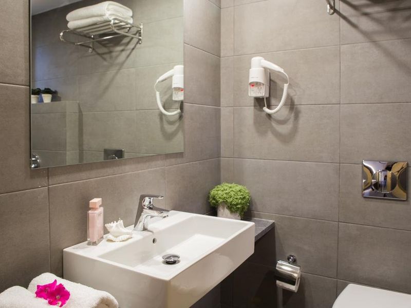 Hotel Photo 9