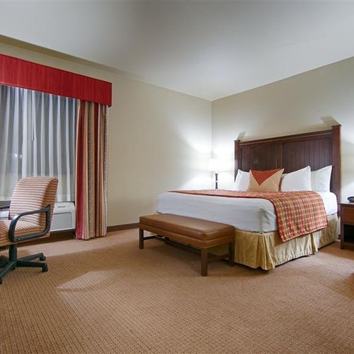 Photo of Best Western Plus Cimarron Hotel and Suites