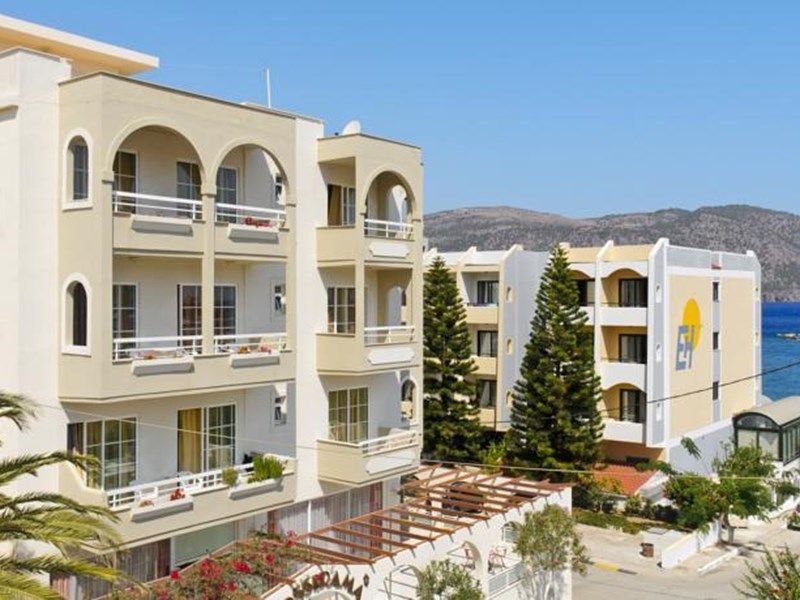 Hotel Photo 1