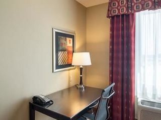 Hotel pic Comfort Inn & Suites