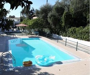 Antigoni Apartments Ipsos Greece
