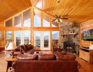Majestic Views 4 Br cabin by RedAwning Wear Valley United States