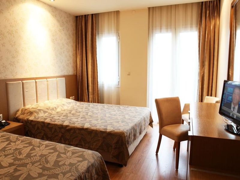 Hotel Photo 9
