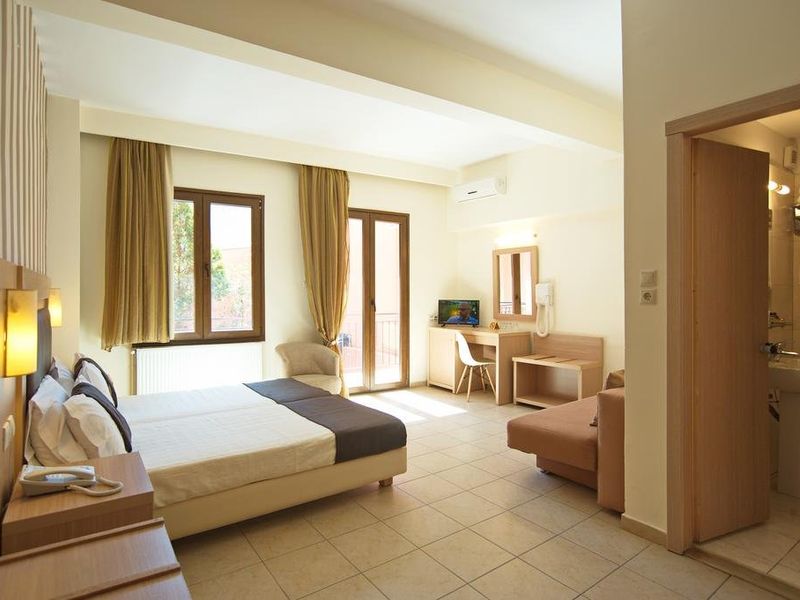 Hotel Photo 1