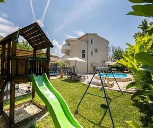 Holiday Home Zrnovnica 06 Stobrec Croatia