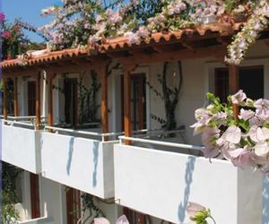 Costantonia Holiday Apartments Agia Marina Greece