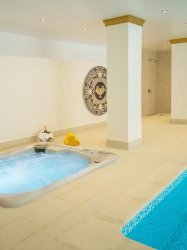 Hotel Photo 9