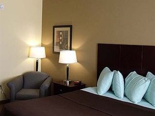 Hotel pic Irish Inn and Suites