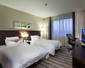 NearBy Hotel