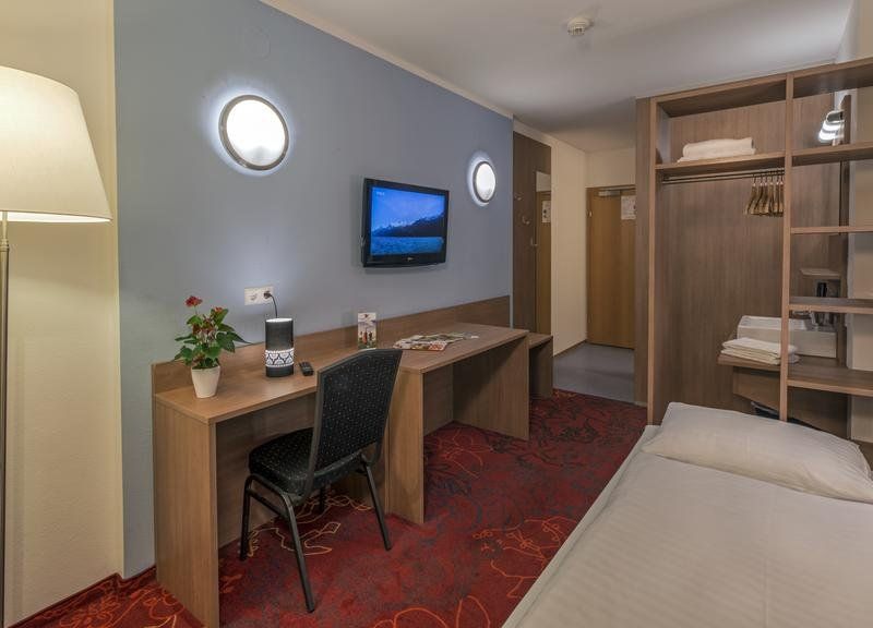 Hotel Photo 6