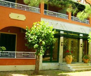 Andreas House Dassia Greece