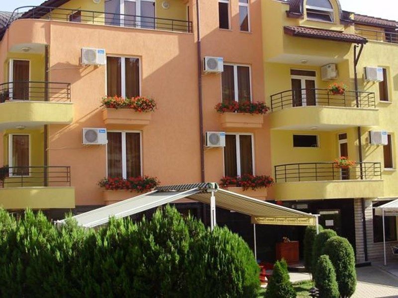 Hotel Photo 9