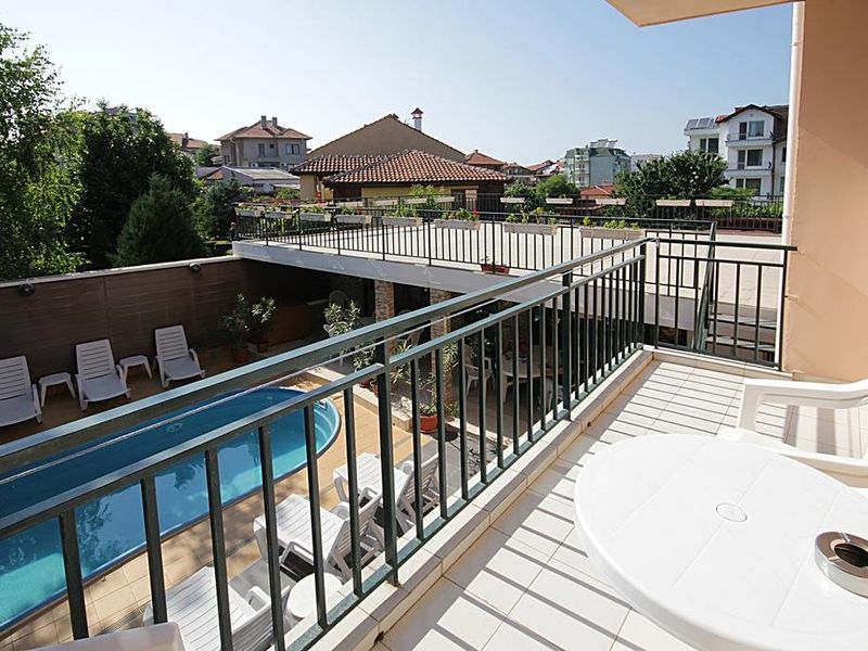 Hotel Photo 1