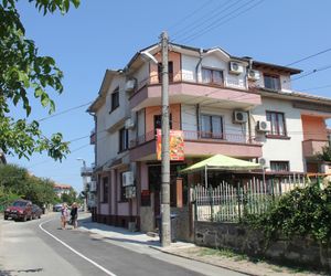 Family Hotel Golden Lion Chernomorets Bulgaria