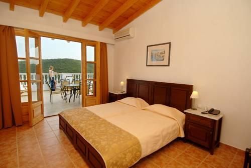 Nostos Suites