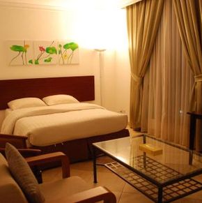 NearBy Hotel