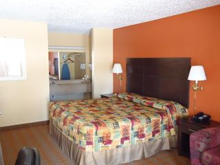 Фото отеля Economy Inn Ashdown