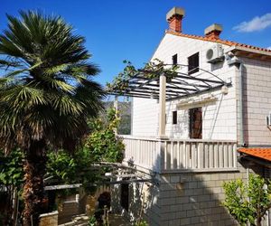 Apartments and Rooms Villa Mir Zaton Croatia