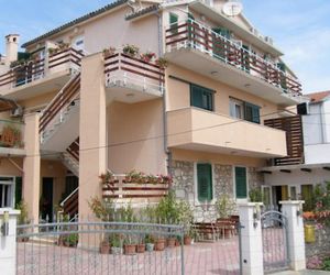 Guest House Lorenta Vodice Croatia