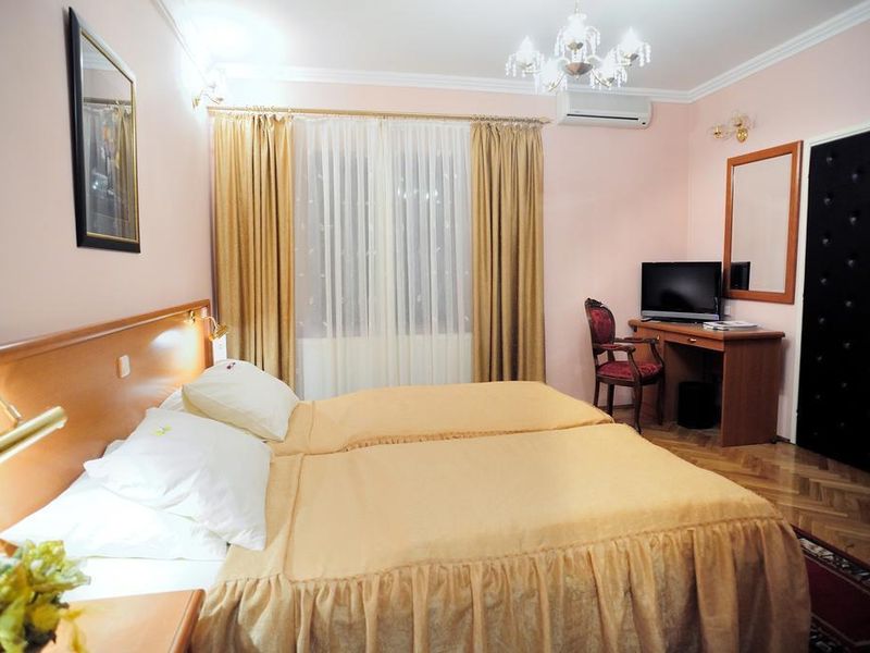 Hotel Photo 1