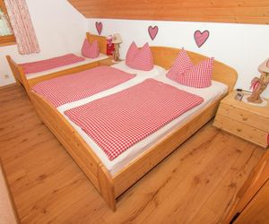 Lovely Holiday Home in Feldwies near Bavarian Alps Uebersee Germany