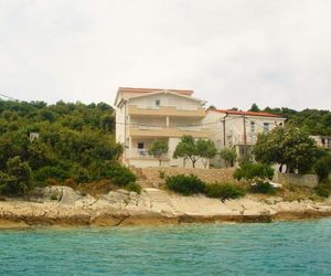 Apartments Loncar Drivenik Croatia