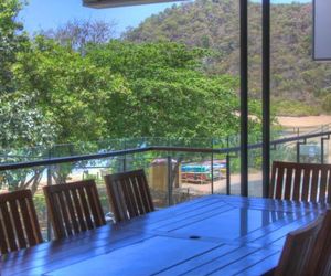 Maggies Beachfront Apt. 5 Magnetic Island Australia