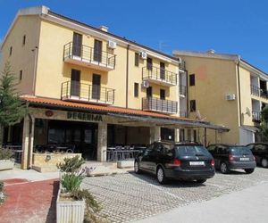 Apartments and Rooms Degenija Starigrad Croatia