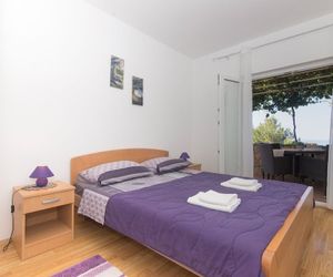 Apartments Luka Stari Grad Croatia