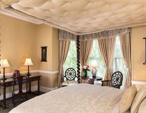 The Aerie Bed and Breakfast, Guest House and Conference Center New Bern United States