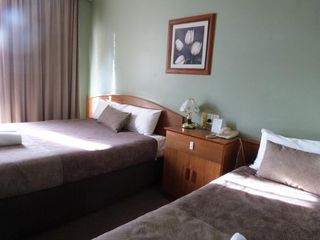 Фото отеля Naracoorte Hotel Motel