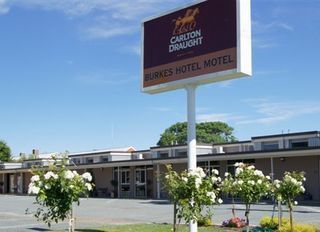 Hotel pic Burkes Hotel Motel