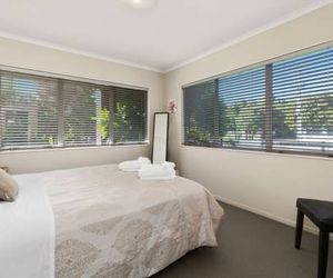Zodiac Bay Lake Retreat Rotorua New Zealand